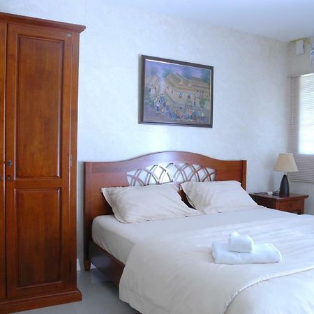 Thararin Villa Ban Doem Bang Exterior foto
