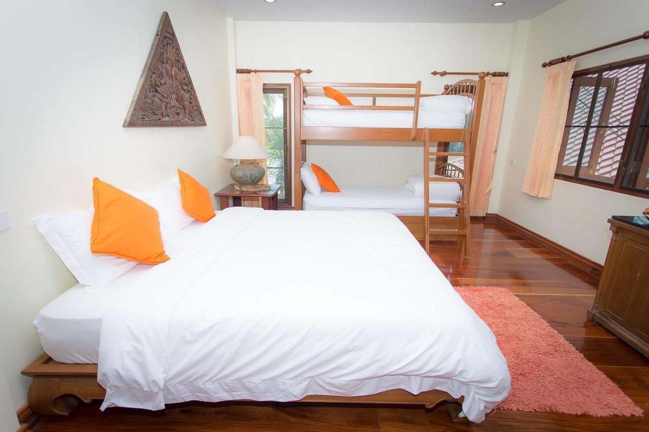 Thararin Villa Ban Doem Bang Habitación foto