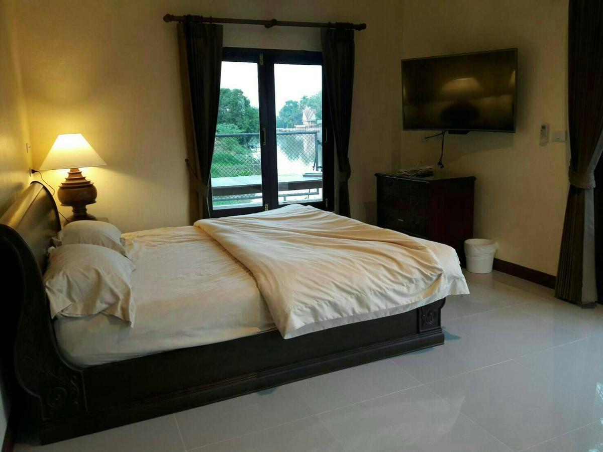 Thararin Villa Ban Doem Bang Exterior foto