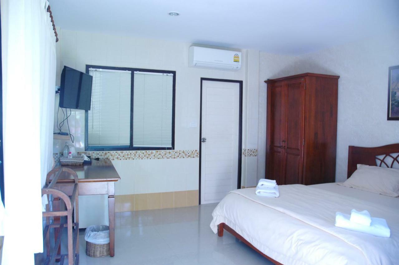 Thararin Villa Ban Doem Bang Exterior foto